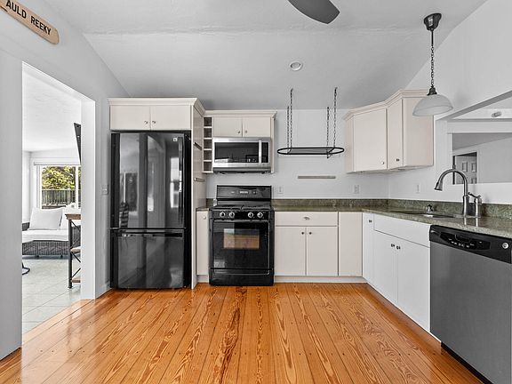 5th image of 116 Mayflower Terrace
