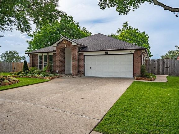 2nd image of 9209 Mahan Dr