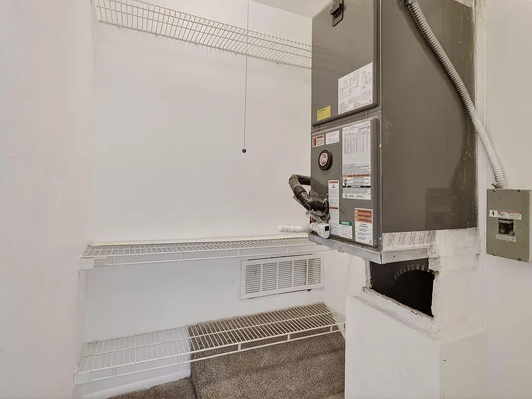 3502 Gardens East Dr #B — Photo 38