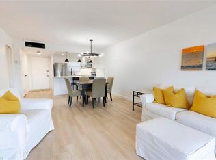 37 High Point Cir E APT 103, Naples, FL 34103