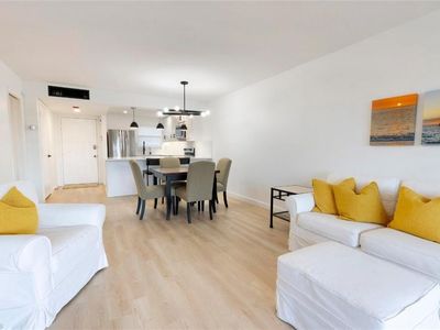 37 High Point CIR E #103, Naples, FL, 34103