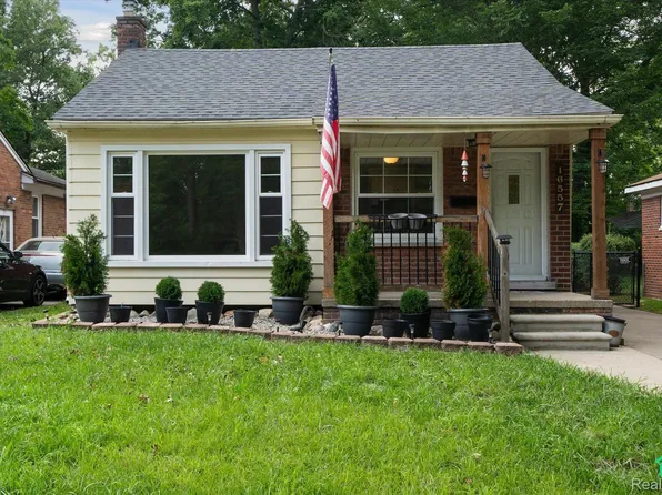 16557 Lexington, Redford, MI 48240