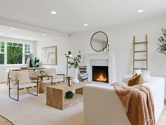 4th image of 1112 Escalero Ave