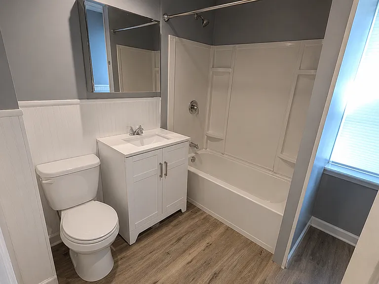 156 Congress St — Photo 10