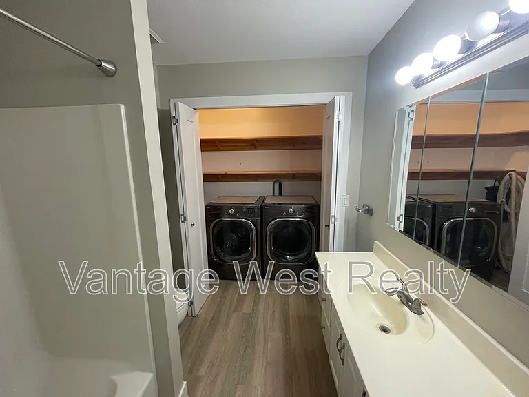 3906 Dryden Rd — Photo 31