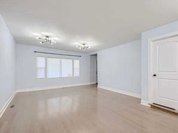 5234 S Carpenter St #2, Chicago, IL 60609