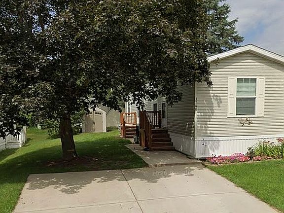 2nd image of 3768 Juniper St #173