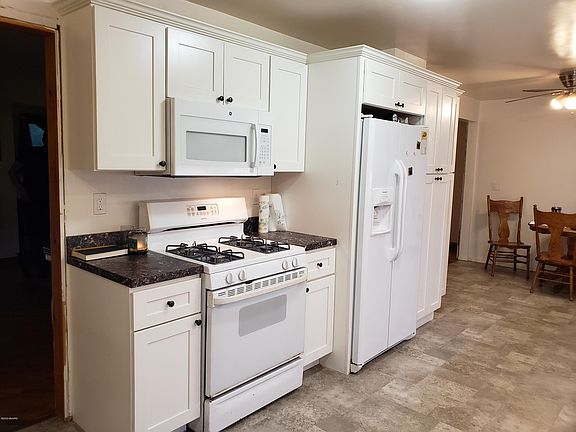 5th image of 13873 Lincoln Lake Ave NE