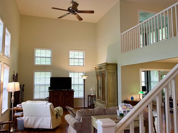 2nd image of 616 Brookemeade Dr