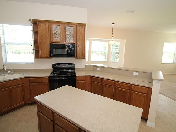 4th image of 2031 Thornwood Dr SE