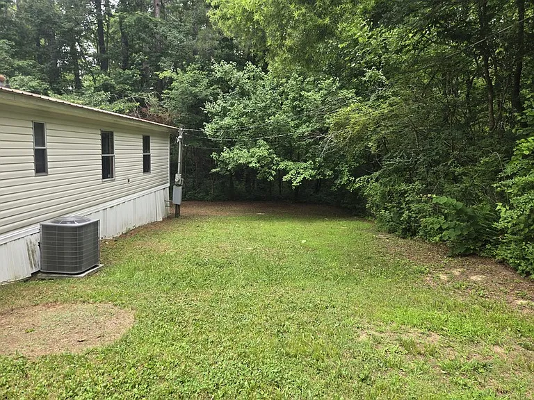 310 Old Horton Rd S #E — Photo 2