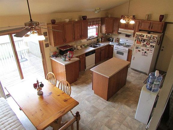 3rd image of 364 Radcliff Dr
