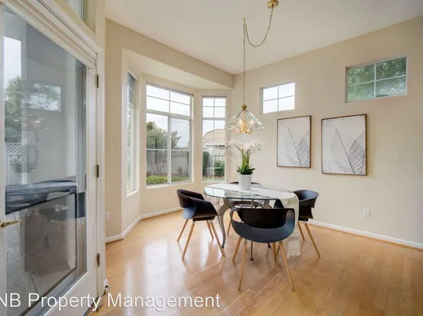 424 Heller Ct, Roseville, CA 95747