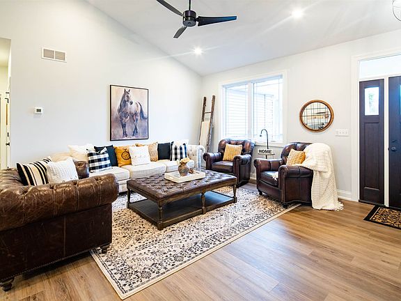 4th image of 4604 Pier Ct #79