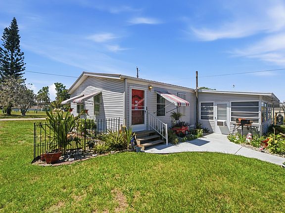 2nd image of 7943 SE 97TH Court