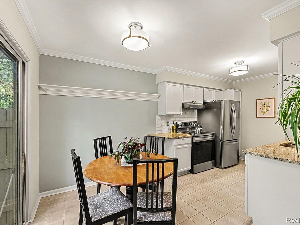 3388 Gingell Dr, photo 11