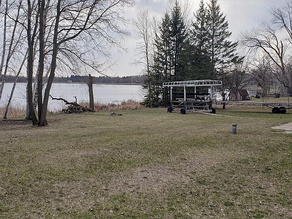 5th image of 38940 Walker Lake Dr