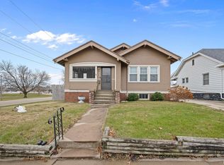725 McKinley Ave, Kewanee, IL 61443