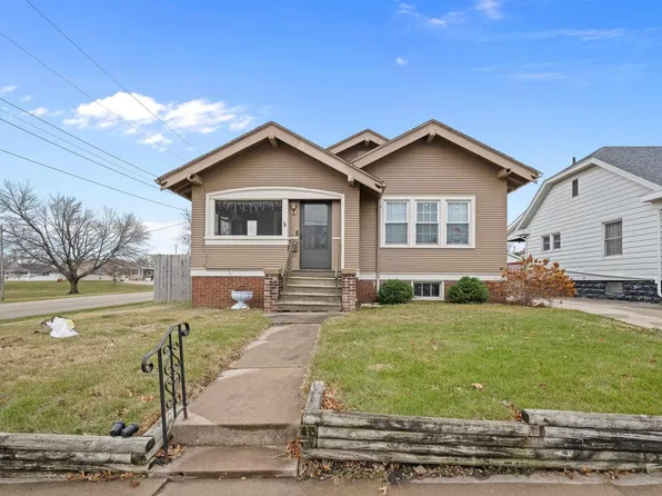 725 McKinley Ave, Kewanee, IL 61443