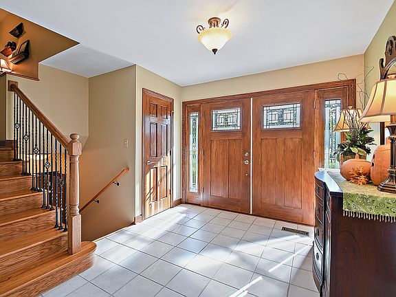5th image of 900 Ironwood Dr