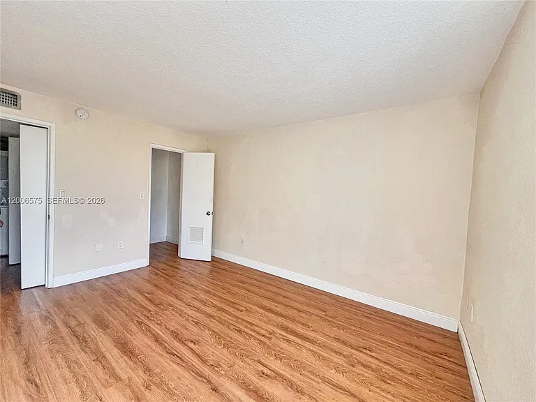 8870 Fontainebleau Blvd #409 — Photo 30