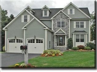 43 Oheir Way, Lowell, MA 01852