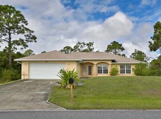 1023 N Gator Cir, Cape Coral, FL 33909