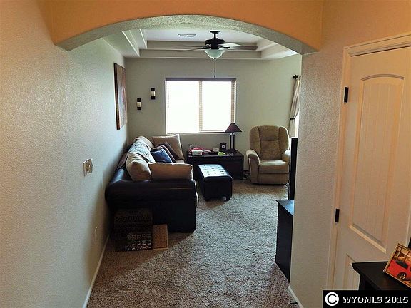 5th image of 1351 Meadow Ln