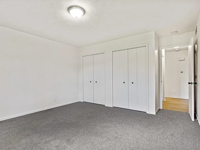 2215 Leonard St NE — Photo 11