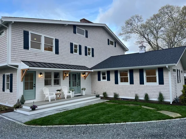 531 Menauhant Road, East Falmouth, MA 02536
