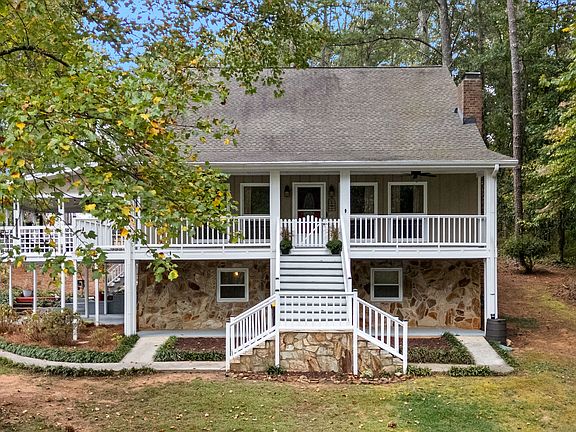 2nd image of 165 Hal Jones Rd
