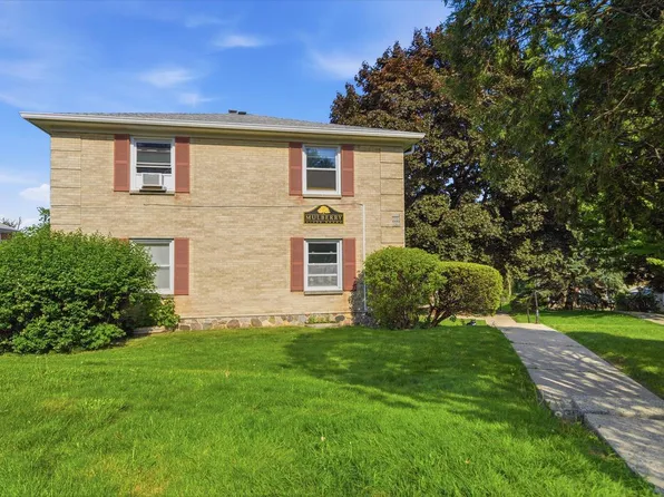 1319 E Randolph COURT #B, Milwaukee, WI 53212