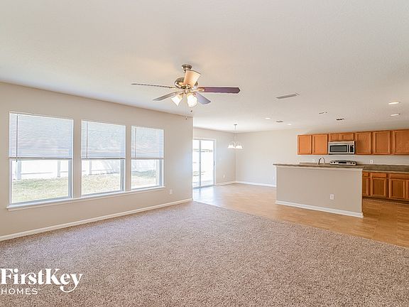 3rd image of 1479 Dunns Lake Dr
