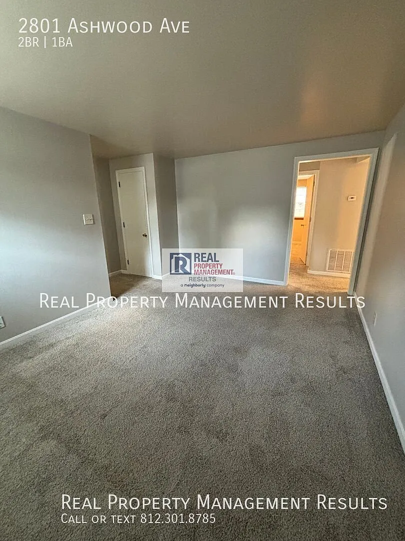 Well-Located North Side Apartment with Washer/Dryer Hook-Ups — Photo 4