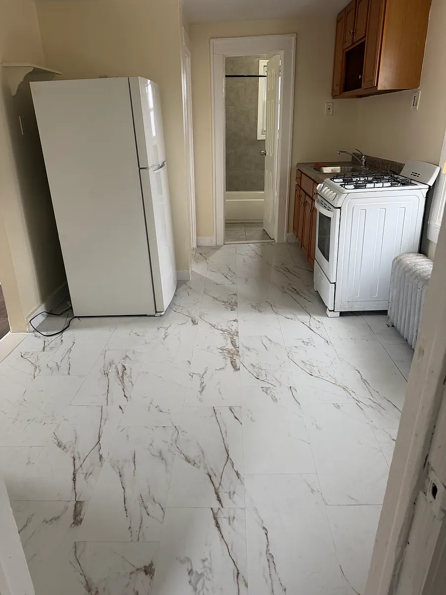 Kitchen - 110-10 159th St #2