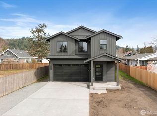 528 Harman Way S, Orting, WA 98360