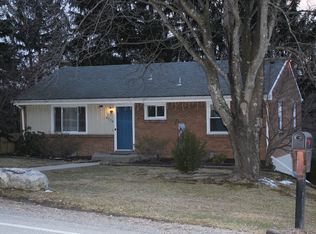 4779 S Pioneer Rd, Allison Park, PA 15101