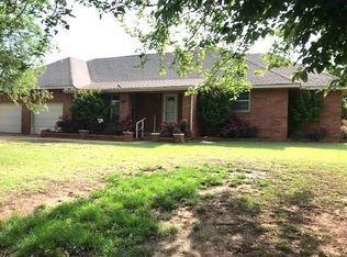 1121 S 12th St, Kingfisher, OK 73750