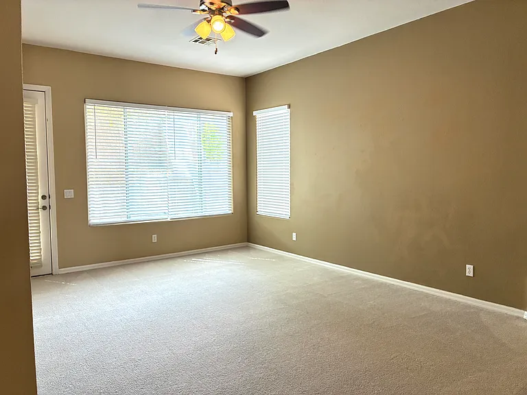 2275 Moresca Ave — Photo 32