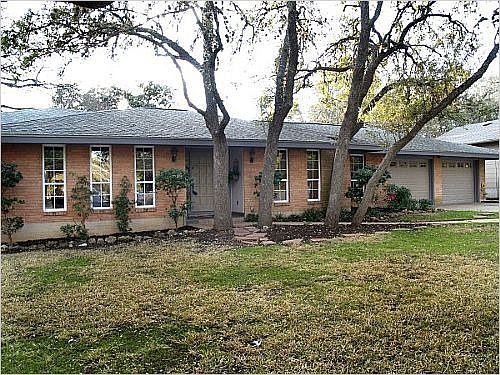 1st image of 3917 N Hills Dr