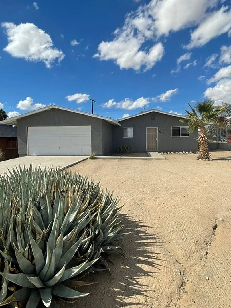 Charming 2BR/1BA Desert Home in the Heart of Chocolate Drop! — Photo 1