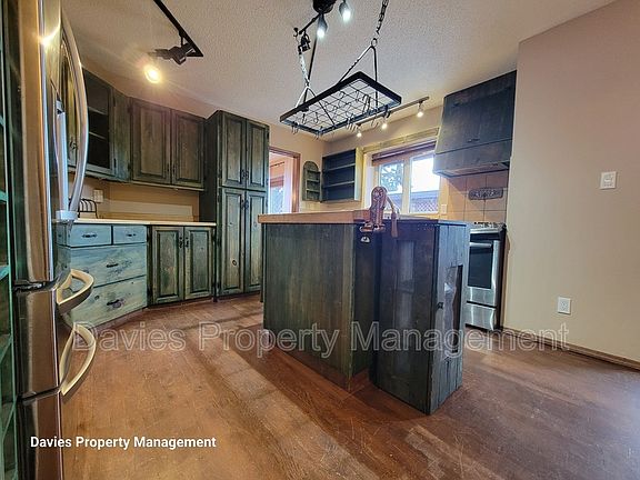 4th image of 10306 142nd St NW #B