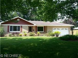 3433 Briarwood Ln, Youngstown, OH