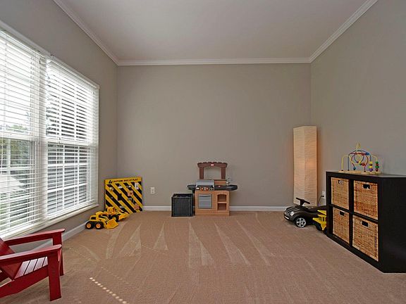 3rd image of 6959 Cross Creek Ln