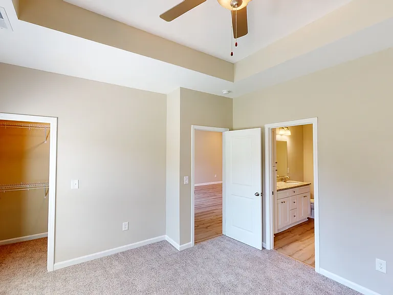84 Racquet Club Dr — Photo 20
