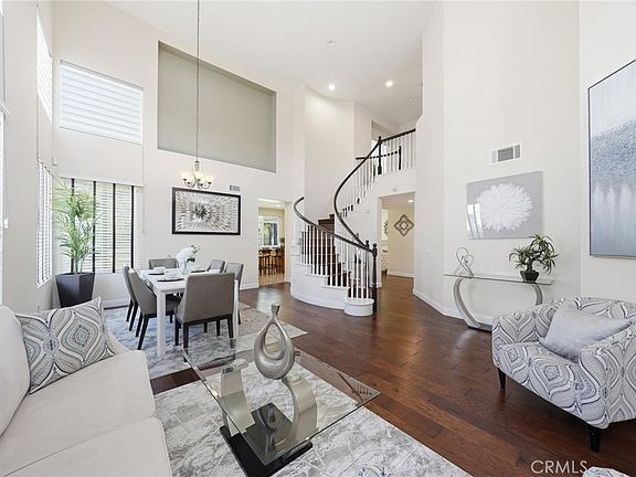 3rd image of 16233 Fieldcrest Ct