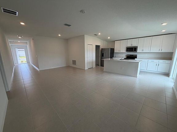 4th image of 2155 Lone Oak Ln