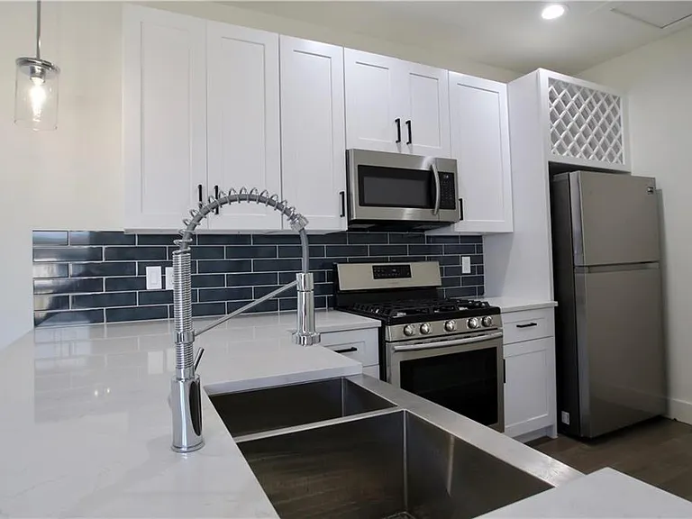 705 Harris Ave #A — Photo 20