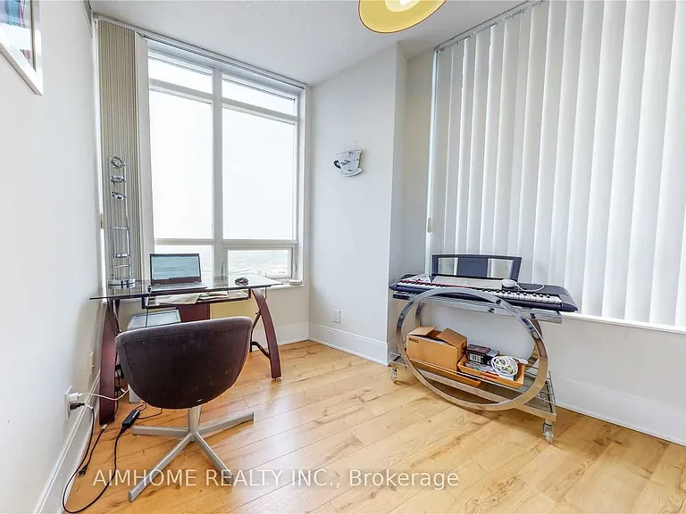 330 Burnhamthorpe Rd W #2907 — Photo 14