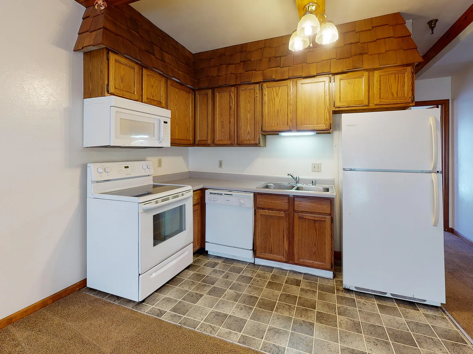 11 East Gilman Street - 5 — Photo 2